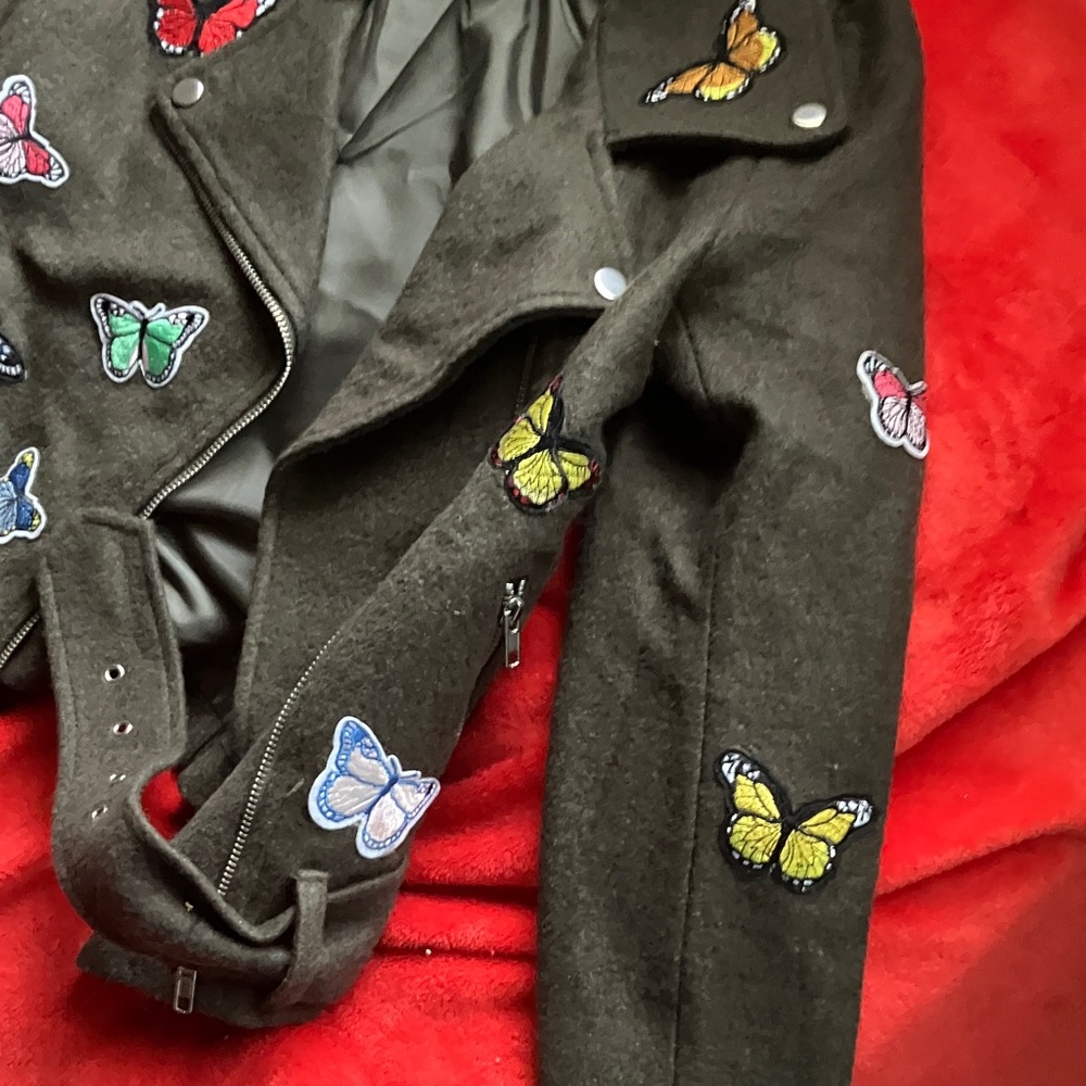 Butterfly Embroidered Jacket - Picture 3 of 3